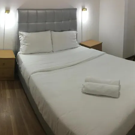 Just Hostel